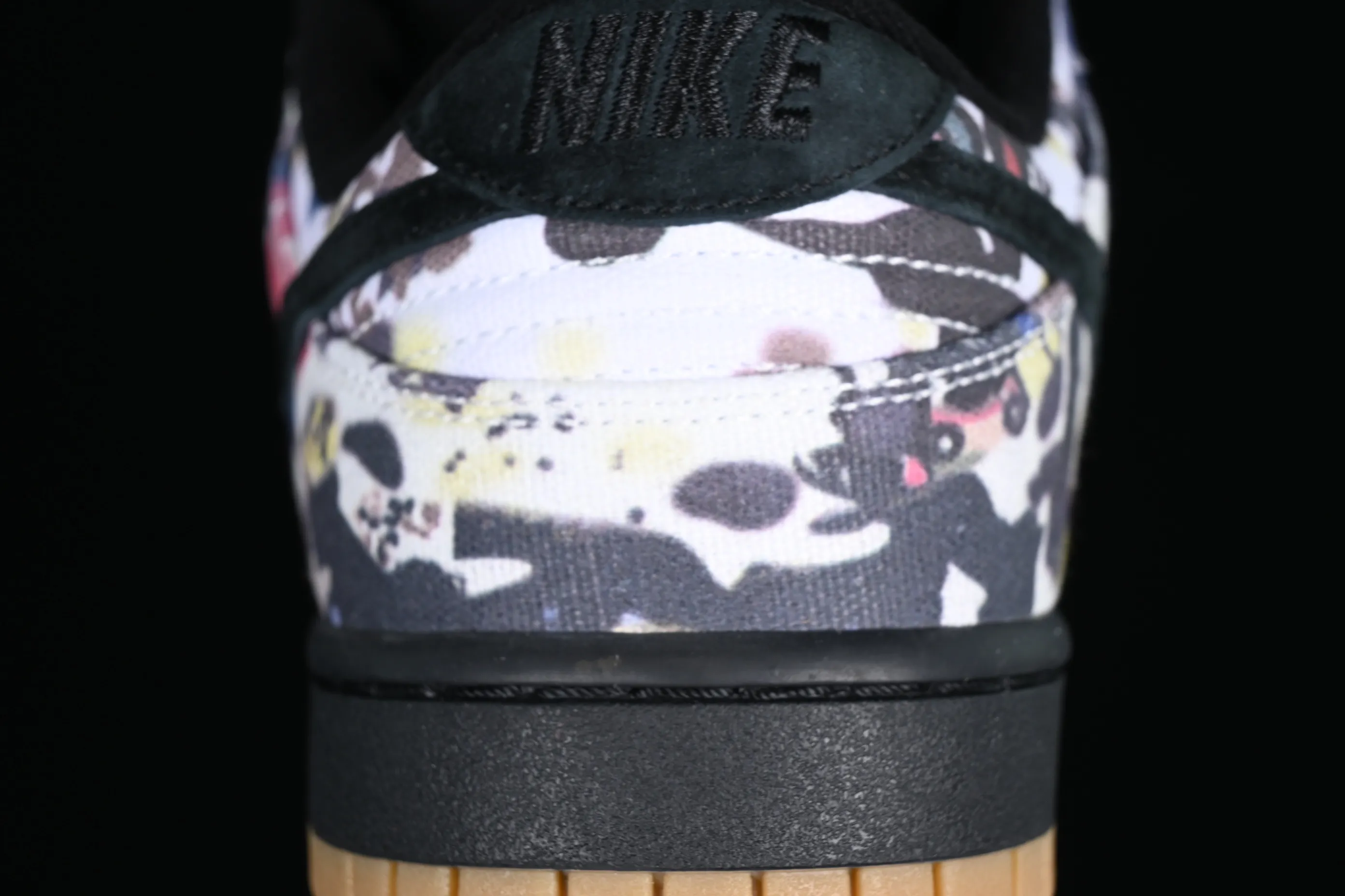 All Categories Nk SB Dunk Series Nk SB Dunk Low Low-top sneakers Supreme x Nk SB Dunk Low "Rammellzee" joint model SB low-top sports and leisure sneakers FD8778-001